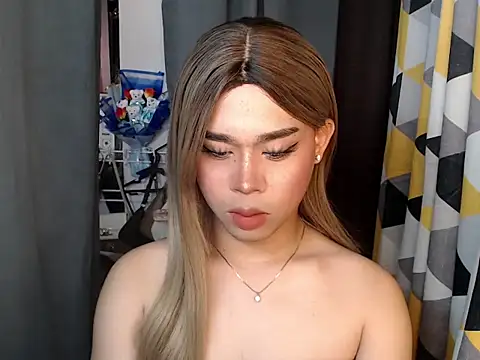 Horny_HoneyXのウェブカメラショー