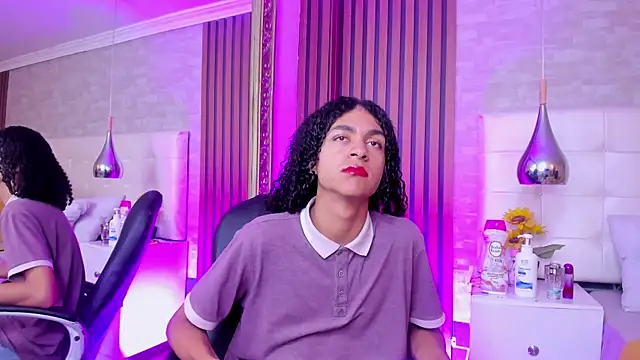 KyleeSmiith's Webcam Show