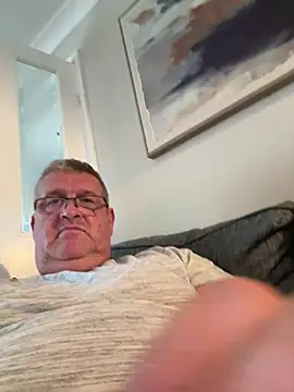 Daddystrokes4u webcam show