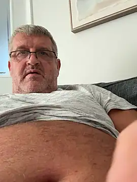 Daddystrokes4u Webcamshow