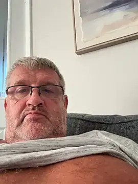 Daddystrokes4u Webcam Show