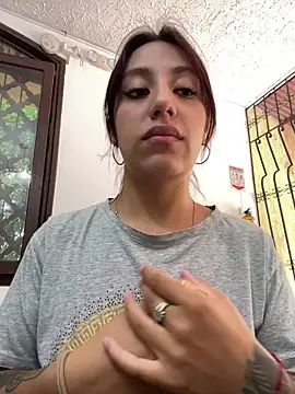 IvyDove Webcam Show