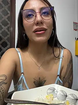 IvyDove's Live XXX Chat