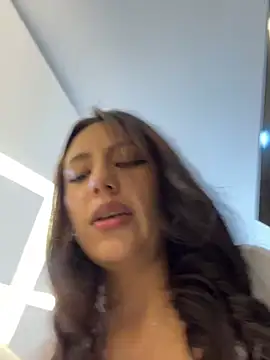 IvyDove Webcamshow