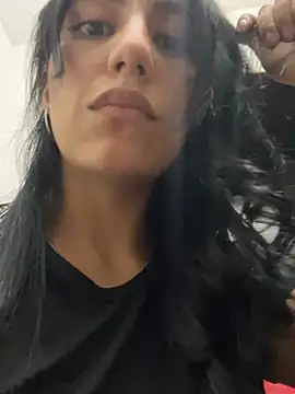 IvyDove Live XXX-Chat