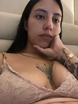 IvyDove's Live XXX Chat