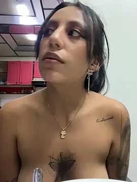 IvyDove's Live XXX Chat