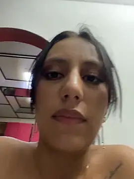 IvyDove Live XXX-Chat