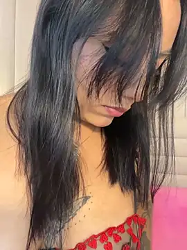 IvyDove Live XXX Chat