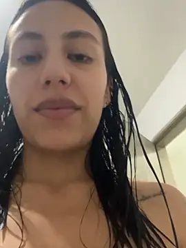 IvyDove Pertunjukan Webcam