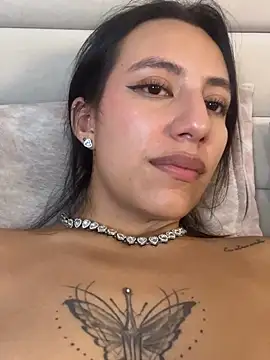IvyDove's Webcam Show