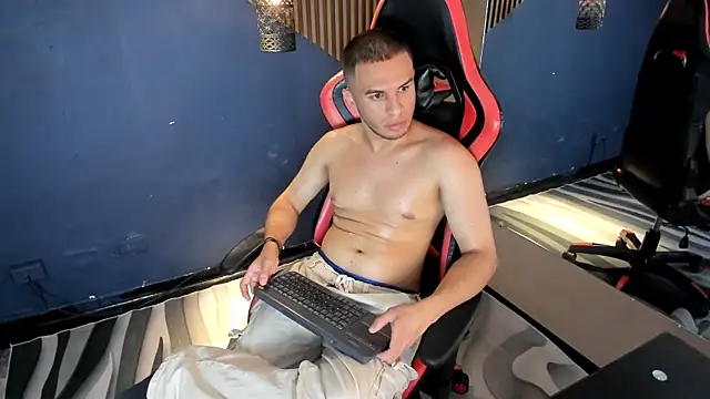TomasDuquee – webcam-show