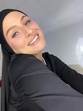 aisha_k Chat XXX in diretta