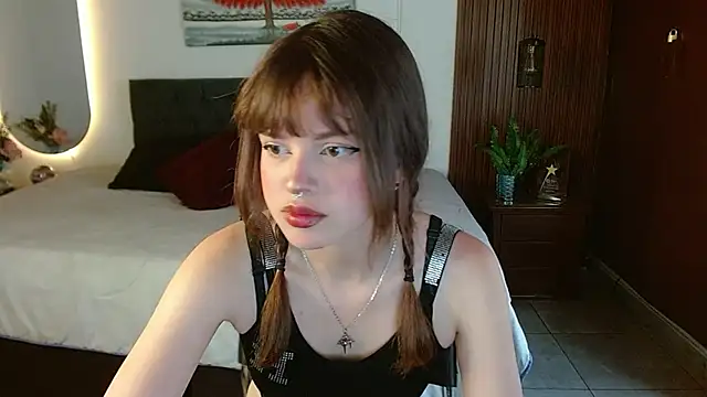 Evelynn_fox_'s Webcam Show