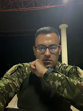 jonny_mili Show in webcam