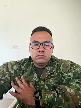 jonny_mili's Webcam Show