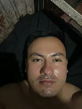 Show modela jonny_mili na web-kameri