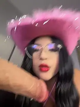 הופעת וובקאם של Luna__Velvett_