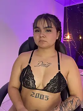 TifanyRoseX Chat XXX in diretta