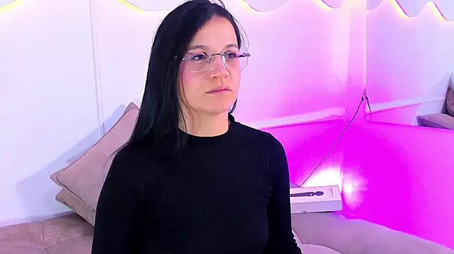 MiaHansson Adlı Modelin Web Kamerası Şovu