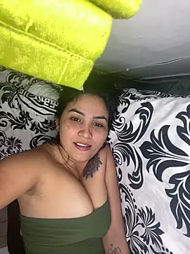 צ'אט XXX בשידור חי של LuzDream