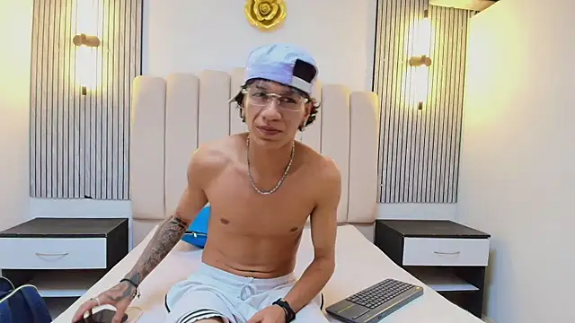 MAXIMO_BENET Webcam show