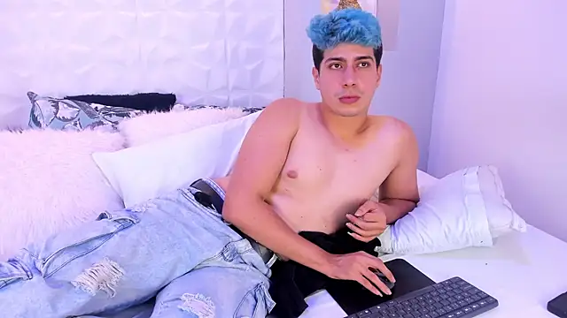 Show modela SinnerWolfe na web-kameri