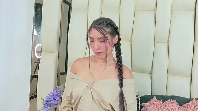 Chloemendoza 网络视讯表演