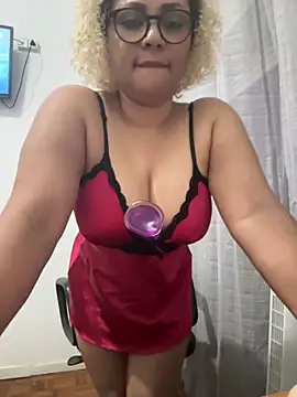 Show de ninarose777 na webcam
