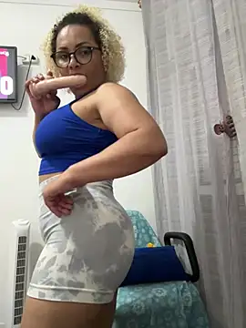 Show de ninarose777 na webcam
