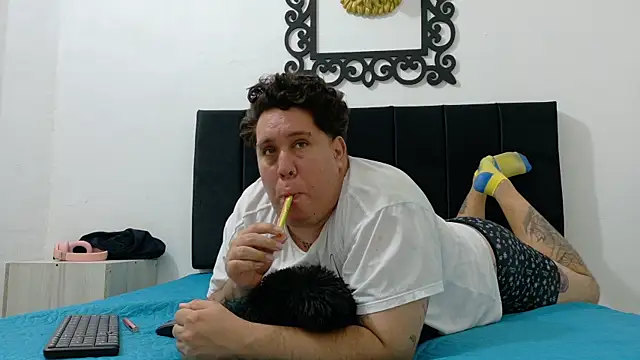 Show de PinkQueen23 na webcam