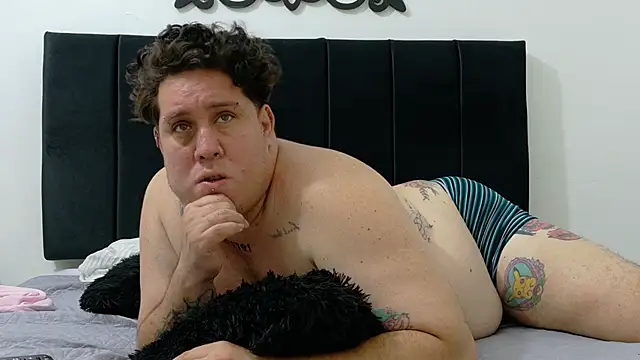 PinkQueen23 Webcam Show