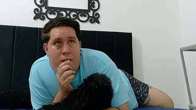 PinkQueen23 Webcam show