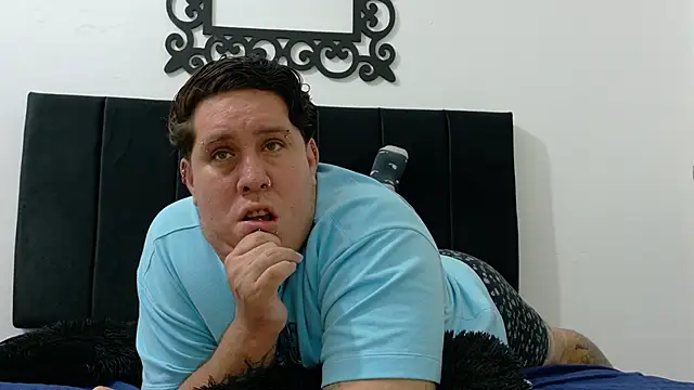PinkQueen23 Webcam show