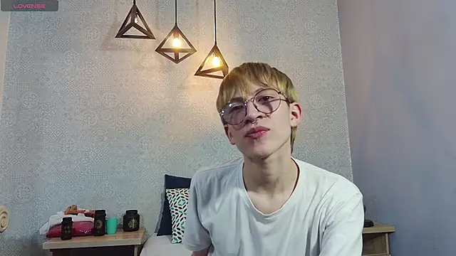 Webkamerová show axell_stone_