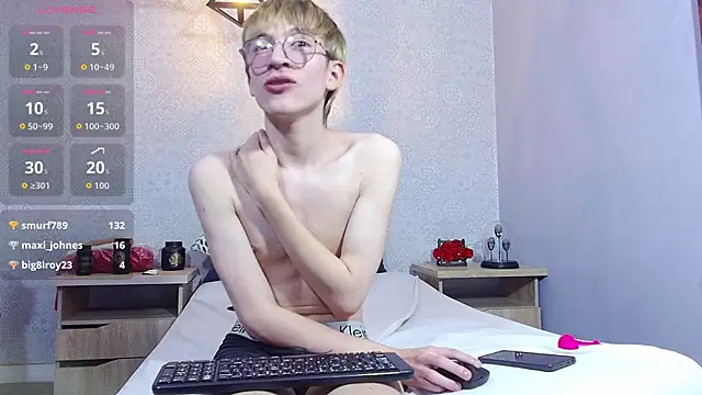 Webkamerová show axell_stone_
