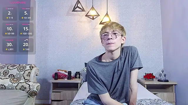 Pokazy przed kamerką – axell_stone_