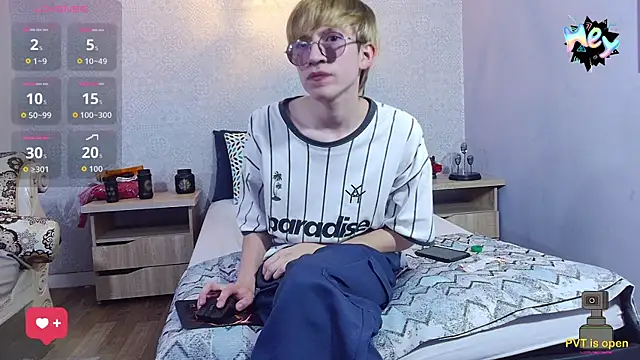 axell_stone_ Show Webcam