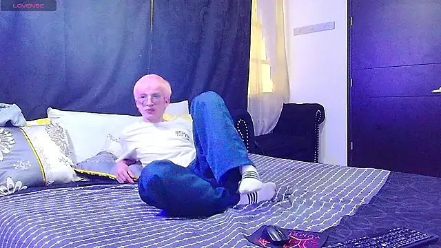 axell_stone_n Webbikameraesitys
