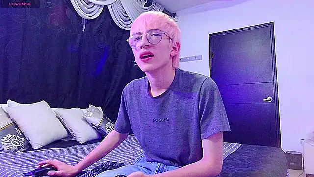 axell_stone_ Show Webcam