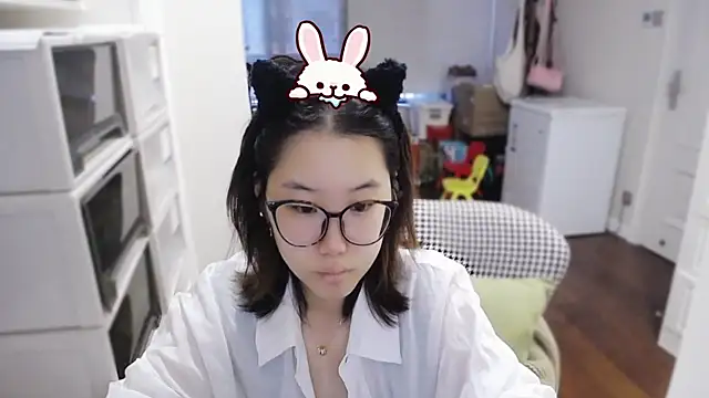 Czat XXX na żywo – xiaoxiong-99