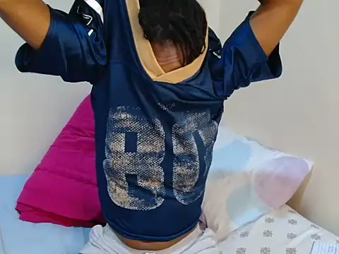 JJSecrets Adlı Modelin Canlı XXX Sohbeti