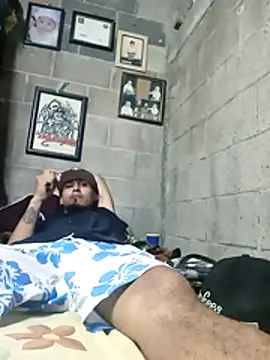 Fernandito14243 Show in webcam