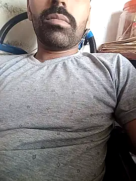 Pertunjukan Kamera Web cuteboyaadi
