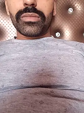 cuteboyaadi webcam show