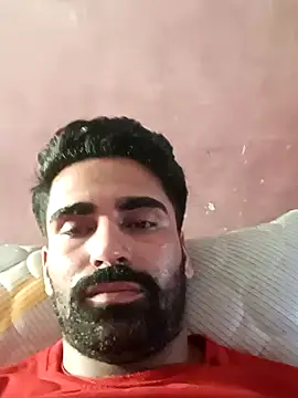 הופעת וובקאם של cuteboyaadi