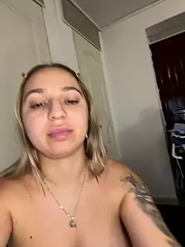 xLexi Chat XXX live