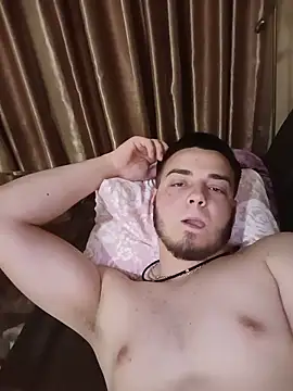 Zevs777s Show in webcam