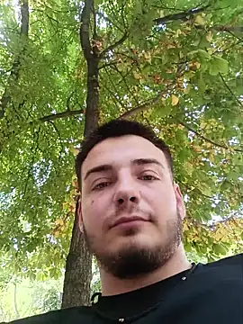Zevs777s Show in webcam