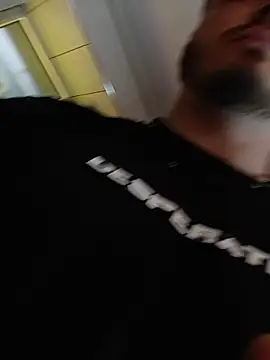 Zevs777s Show in webcam